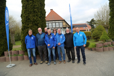 Der Vorstand des BVDM stellt sich nach der JHV zum Gruppenfoto auf. Foto: Sücker